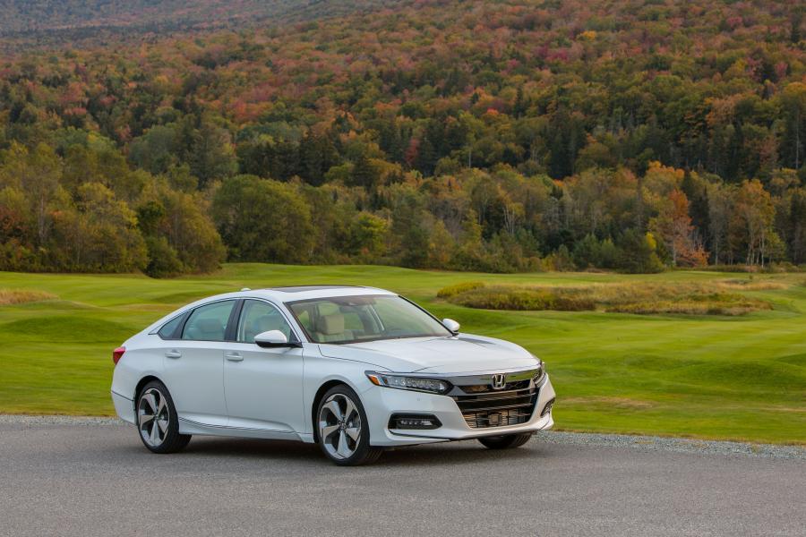  Honda Accord Touring 1.5T 2017 года  (NA) (фото 10 из 33)